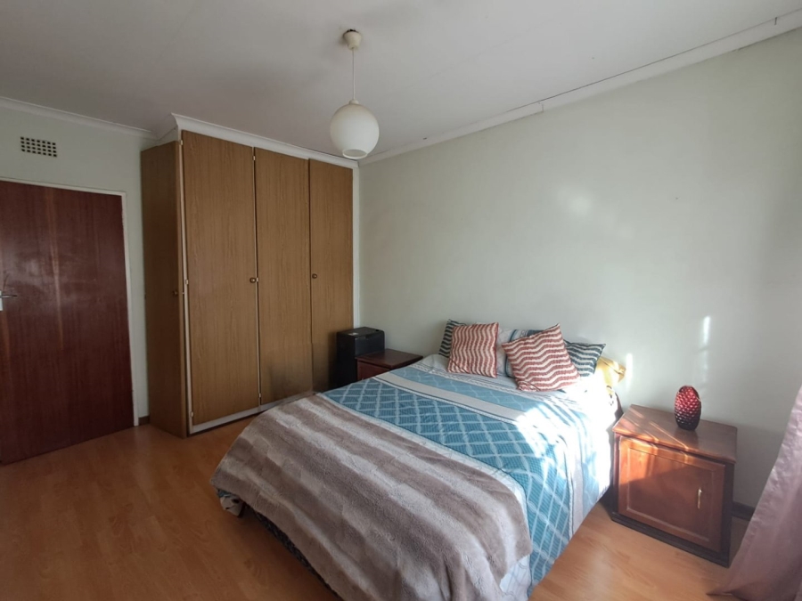 5 Bedroom Property for Sale in Vaalpark Free State